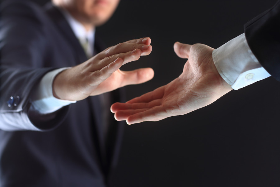深圳合同糾紛律師解析：合同違約責(zé)任，你必須知道的那些事兒