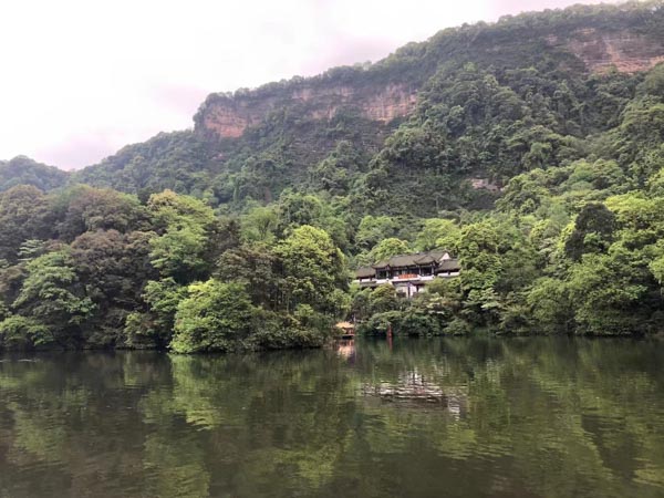 普法課堂:深圳動(dòng)遷咨詢網(wǎng)講解農(nóng)村宅基地的三個(gè)熱門問題