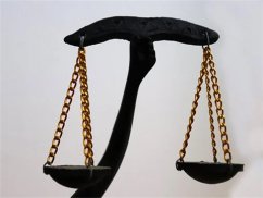 深圳坪山律師講惡意透支信用卡被抓應急處理